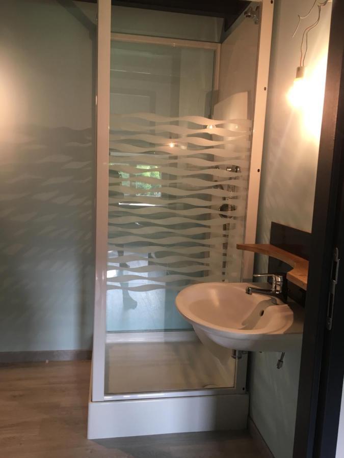 La Chambre Des Carrelets Montigny-sur-l'Ain Exteriör bild