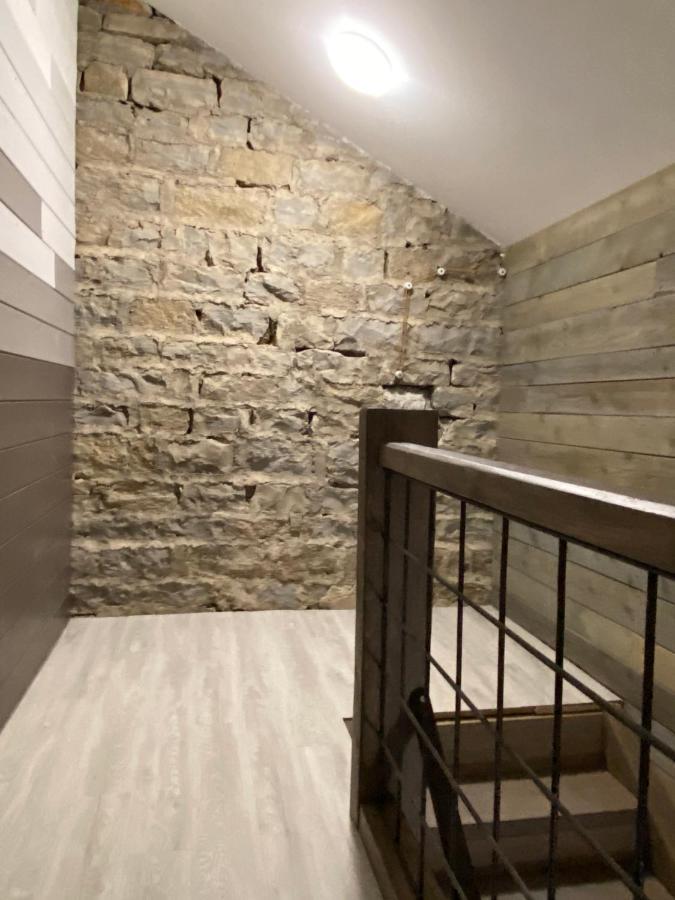 La Chambre Des Carrelets Montigny-sur-l'Ain Exteriör bild